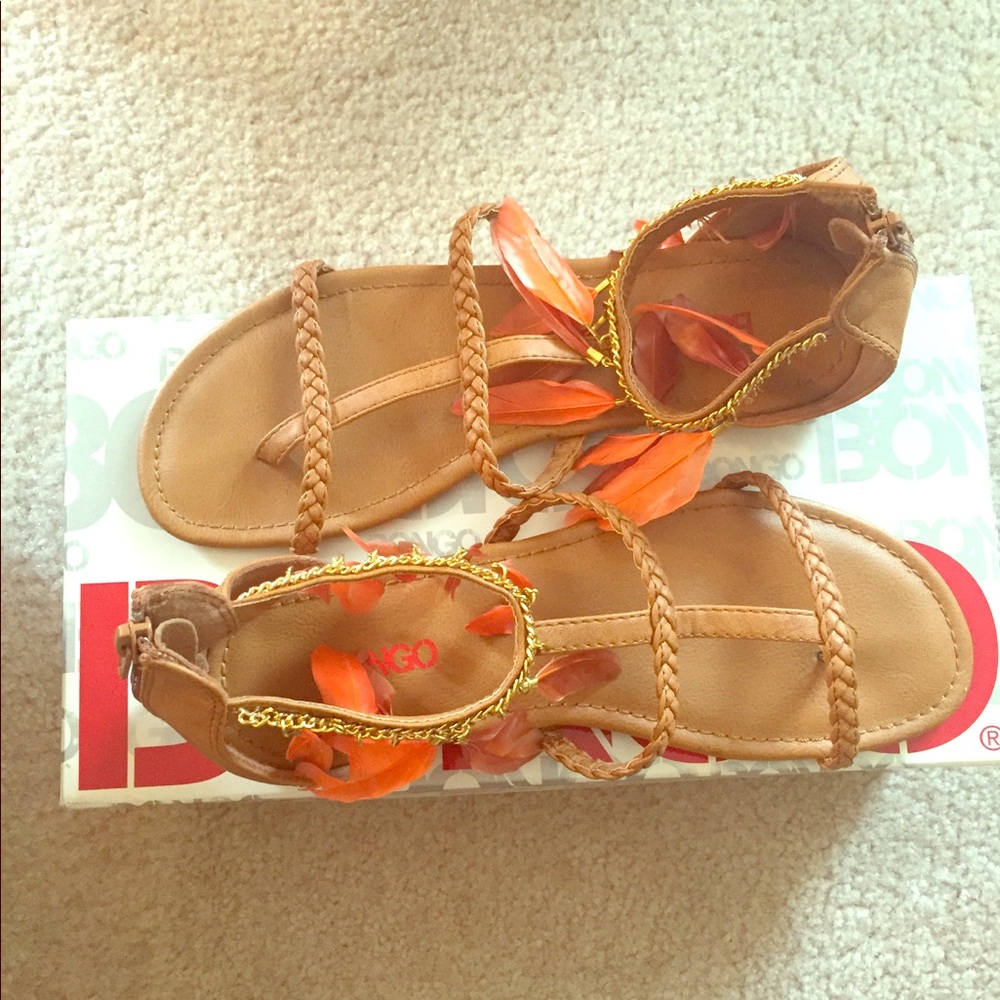 BONGO Farrah Coral Feathered Sandals